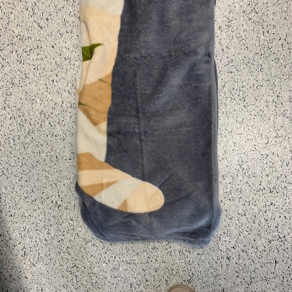 Halloween Where My Head Mummy Throw Plush Blanket Spooky Soft Gothic 50x60" Gray - Picture 8 of 10